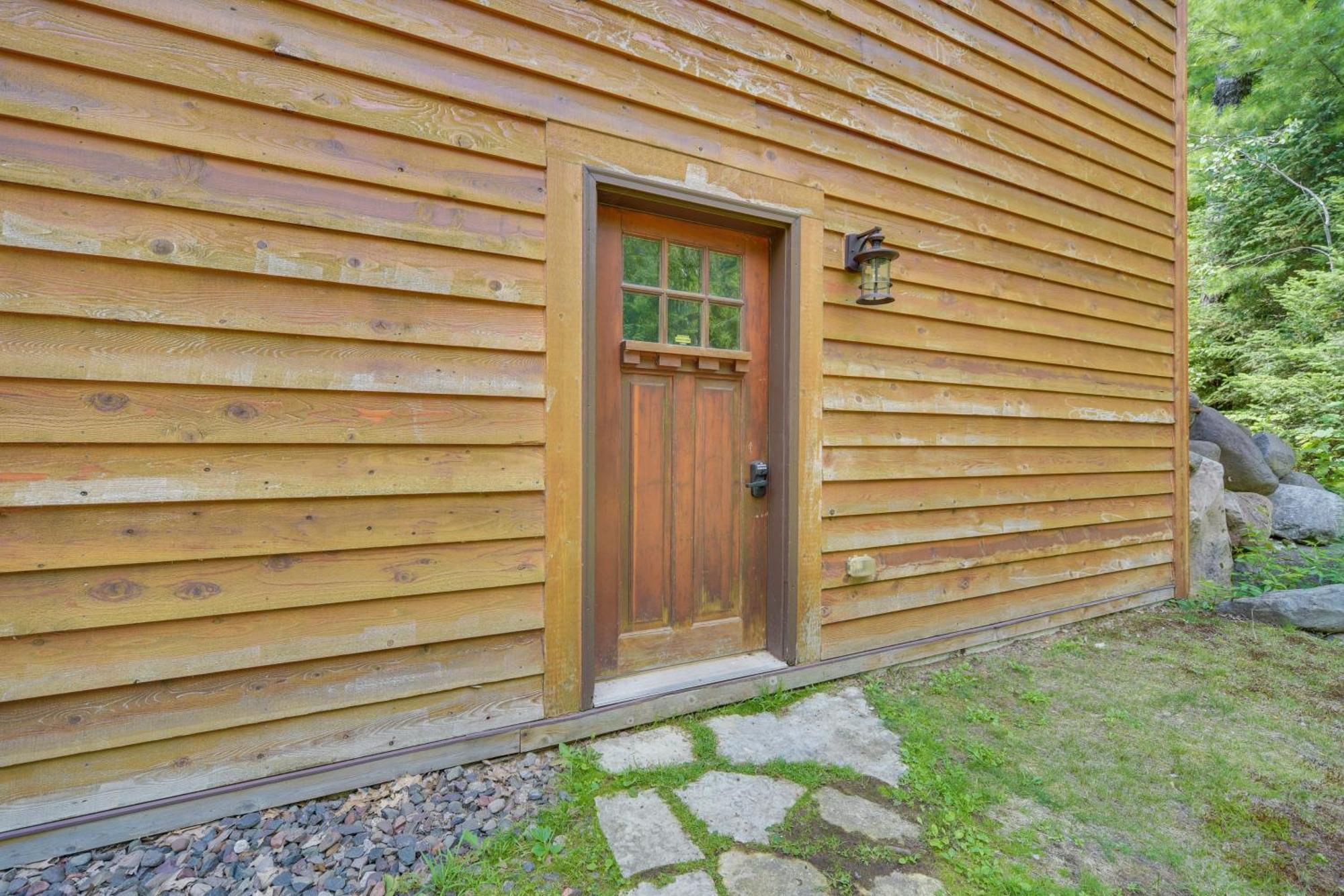 Scenic Hayward Lake View Retreat With Fire Pit Exterior foto